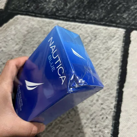 Nước hoa Nautica Blue Eau de Toilette 100ml - Hương biển tươi mát, hoàn hảo cho mùa hè và sử dụng hàng ngày