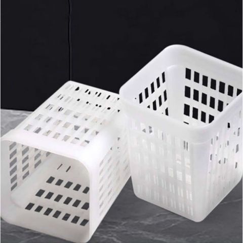 Giỏ Đựng Dao Dĩa - Đồ Gia Dụng Nhà Bếp Chất Lượng Cao, Màu Trắng, Nhựa PP, Kích Thước Tiện Dụng 10,7x10,7x13,8 cm (TV1386)