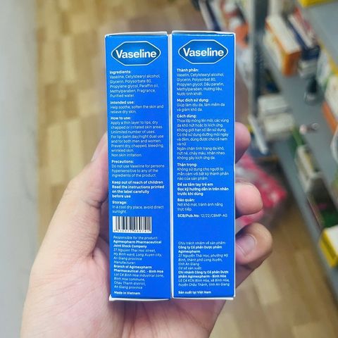 Kem Dưỡng Ẩm Da VASELINE Hương Dâu - Giảm Khô Môi Nứt Nẻ, Dưỡng Chất Thoải Mái Cho Mọi Loại Da