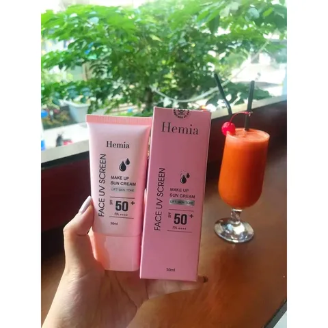 Kem Chống Nắng Nâng Tone Trắng Da Hemia SPF 50+ Hàn Quốc 50ml