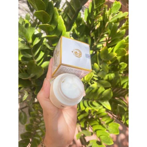 Kem Dưỡng Trắng Da MeSo 30g - Siêu Căng Bóng, Tái Tạo Da Mịn Màng, Mờ Thâm Nám, Dưỡng Ẩm Da Mướt Như Spa
