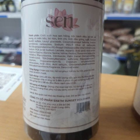 Dầu Gội Thảo Mộc Sen 500ml - Chăm Sóc Tóc Mềm Mượt Từ Hoa Sen Hồng và Thiên Nhiên - Lành Tính Cho Mọi Người Sử Dụng