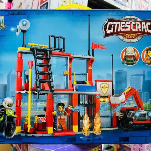Bộ đồ chơi xây dựng lắp ghép cứu hỏa Cities Crack 98422 cho trẻ em từ 6 tuổi - Tăng cường sáng tạo và kỹ năng sống