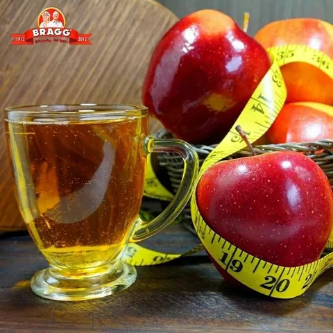 Giấm Táo Hữu Cơ Bragg Mỹ - Giấm Không Lọc, Chứng Nhận USDA, Chai Thủy Tinh 473ml - Lợi Ích Sức Khỏe Tự Nhiên