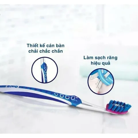 Bộ 8 Bàn Chải Đánh Răng Oral-B CrossAction Advanced - Giải Pháp Chăm Sóc Răng Miệng Cho Gia Đình