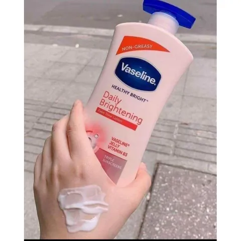 Dưỡng thể Vaseline 725ml của Mỹ mẫu mới nhất