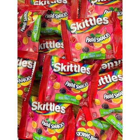 HỘP  KẸO TRÁI CÂY SKITTLES ORIGINAL FRUIT SNACKS 42 GÓI— 952g — CỦA MỸ🇺🇸
