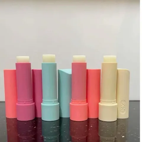 SON DƯỠNG MÔI EOS ORGANIC LIP BALM STICK dạng thỏi của Mỹ