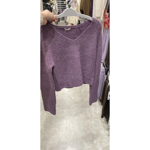Áo Len Croptop GU Nữ - Phong Cách Trẻ Trung, Năng Động - Chất Liệu Mềm Mịn, Có 3 Màu (Trắng, Tím, Đen) - Size SML XL