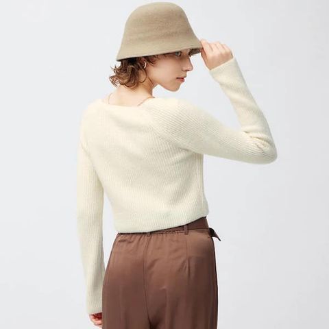 Áo Len Croptop GU Nữ - Phong Cách Trẻ Trung, Năng Động - Chất Liệu Mềm Mịn, Có 3 Màu (Trắng, Tím, Đen) - Size SML XL