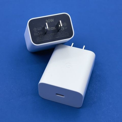 Củ Sạc Nhanh Google 30W USB-C - Chống Quá Dòng, Sạc PPS và PD - Tương Thích Tất Cả Thiết Bị USB-C, An Toàn, Nhỏ Gọn