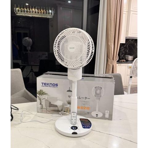 Quạt cây TEKNOS SAK-57 - Quạt thông minh có AI, xoay 180 độ, điều khiển từ xa, tiết kiệm năng lượng, thiết kế hiện đại cho không gian sống mát mẻ.