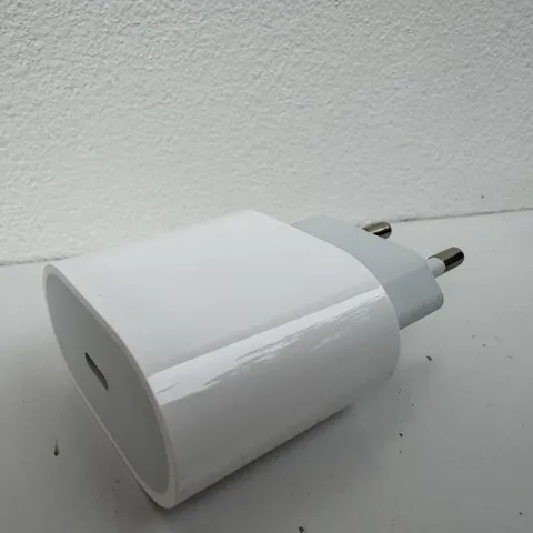Củ Sạc Nhanh 20W Chân Tròn cho iPhone - Sạc Chất Lượng Cao, Công Nghệ PD, Bảo Hành 3 Tháng, Tương Thích với iPhone 8/10/11/12/13/14