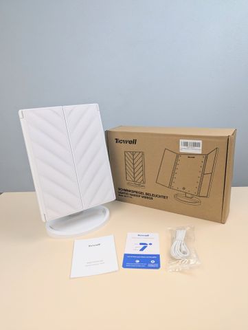Gương Trang Điểm LED Ticwell Essential 398830 - Gương Phóng Đại 2x/3x, Thiết Kế 3 Chiều Thoải Mái, Điều Chỉnh Ánh Sáng Tự Động