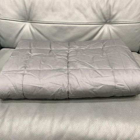 Chăn Trọng Lực Bedsure Hello Kitty 5.2kg - Khổ 104x152cm, Giảm Căng Thẳng và Cải Thiện Giấc Ngủ, Chất Liệu Cotton Thoáng Mát
