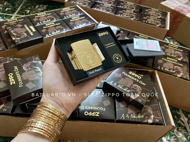 Bật Lửa Zippo 49631 - Phiên Bản Kỷ Niệm Ngày Của Người Sáng Lập 2021 Mạ Vàng Hạn Chế - Quà Tặng Sưu Tầm Sang Trọng