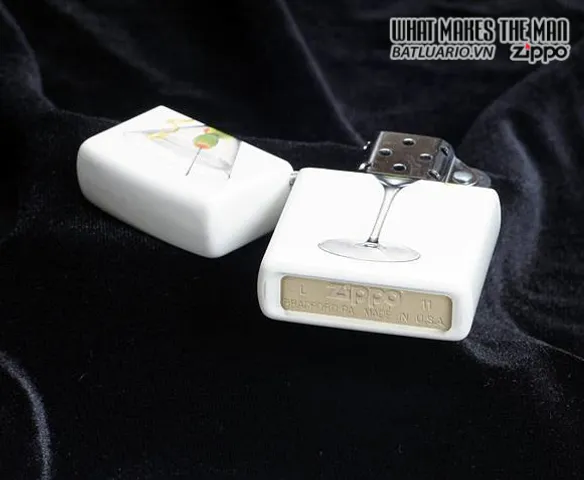 Bật Lửa Zippo 28271 BS Martini White Matte - Bật Lửa Đẹp Chất Liệu Cao Cấp, Quà Tặng Sang Trọng cho Người Yêu Thích Zippo