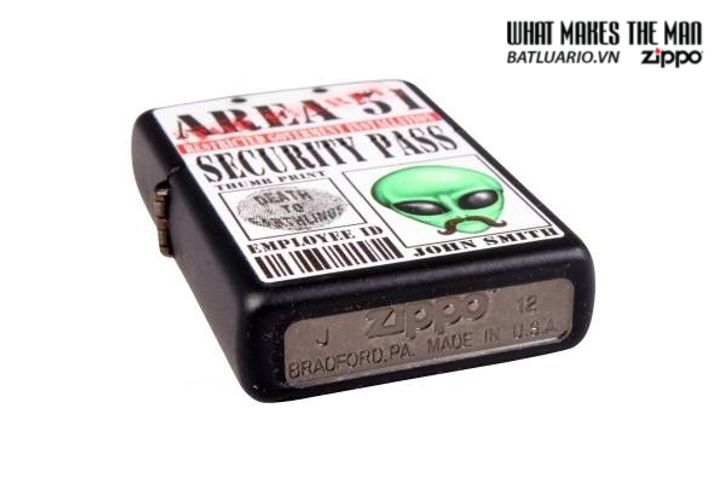 Bật Lửa Zippo Area 51 Security Pass - Bật Lửa Có Nắp Đen Mờ, Quà Tặng Cho Người Hâm Mộ UFO và Khoa Học Viễn Tưởng
