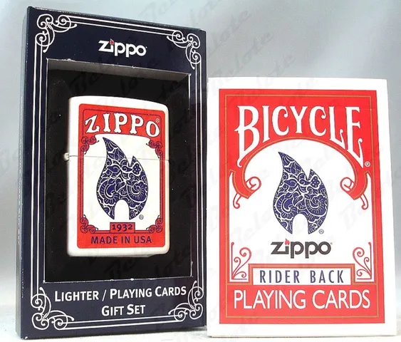 Bộ Quà Tặng Zippo 24880 - Bao Gồm Bật Lửa Zippo & Bộ Bài Chơi Độc Đáo Cho Người Yêu Thích Sưu Tập