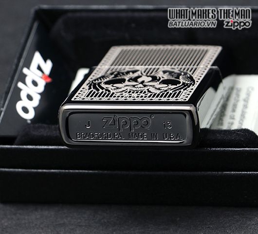 Bật Lửa Zippo Ebony Winged Skulls 28678 - Thiết Kế Hình Đầu Xương Màu Đen Cổ Điển, Quà Tặng Độc Đáo Cho Người Yêu Thích Zippo