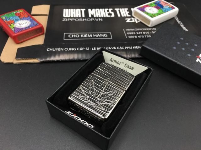 Zippo Armor 29612 - Bật Lửa Khắc Hình Lá Cần Sa Đen Băng - Quà Tặng Dành Cho Người Yêu Thích Cần Sa
