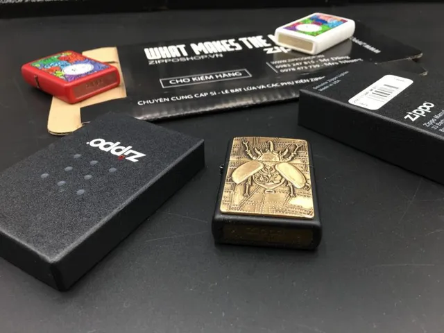 Zippo 29567 - Tiêu Đề Steampunk Biểu Tượng Bọ Cạp Đen Mờ - Quà Tặng Độc Đáo Cho Người Yêu Thích Zippo