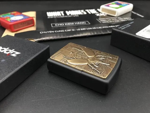 Zippo 29567 - Tiêu Đề Steampunk Biểu Tượng Bọ Cạp Đen Mờ - Quà Tặng Độc Đáo Cho Người Yêu Thích Zippo