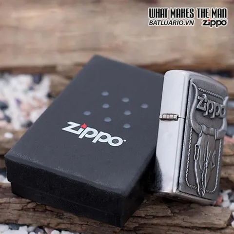 Bật Lửa Zippo 20286 - Bull Skull Emblem Street Chrome, Quà Tặng Cho Người Yêu Thích Thời Trang Phong Cách Cá Tính