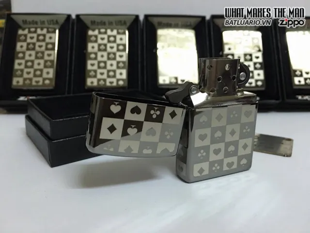 Bật Lửa Zippo 29082 - Suits Black Ice, Phong Cách Cá Tính, Quà Tặng Độc Đáo Cho Người Sưu Tập