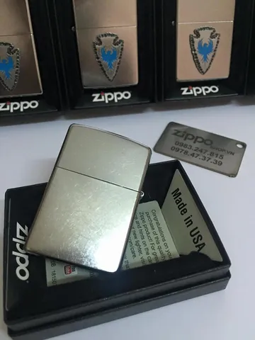Zippo 29101 - Zippo Arrowhead Emblem Bạc Nhám - Quà Tặng Độc Đáo cho Người Yêu Thích Zippo
