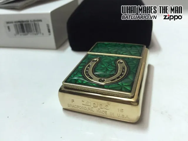 Zippo 29243 - Zippo Bật Lửa Hình Cỏ 4 Lá và Biểu Tượng Nhẫn Ngựa - Quà Tặng Yêu Thích cho Người Sưu Tập