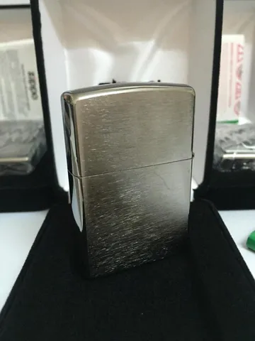Zippo 28969 - Bật Lửa Rồng Phun Lửa Họa Tiết Chrome Đánh Bóng - Quà Tặng Dành Cho Fan Kinh Điển