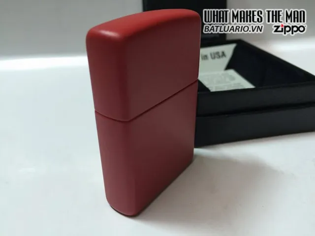 Zippo 29259 - Bật Lửa Zippo Năm Con Gà - Quà Tặng Độc Đáo Cho Fan Sưu Tập Bật Lửa
