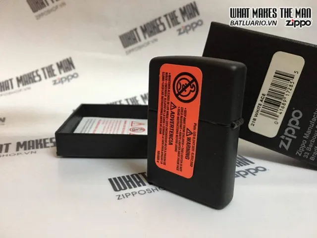 ZIPPO 218 White Ace - Bật Lửa Cao Cấp, Thiết Kế Sang Trọng, Quà Tặng Hoàn Hảo Cho Người Sử Dụng Tin Tưởng