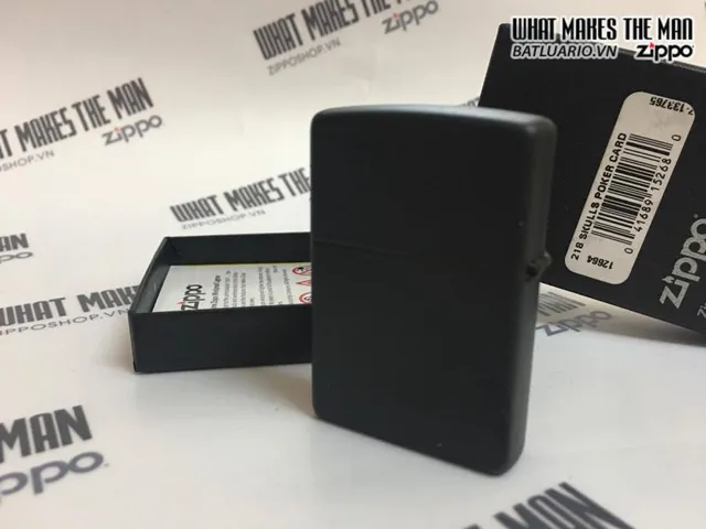 Bật Lửa ZIPPO 218 Mẫu Đầu Lâu Poker - Quà Tặng Thể Thao Phong Cách Cá Tính, Độc Đáo Cho Fan Hâm Mộ