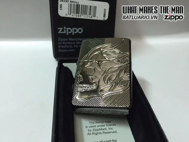 Zippo Armor 29230 - Zippo Khắc Sâu Đầu Lâu Bừng Lửa - Quà Tặng Thú Vị Cho Người Yêu Thích Đồ Khui Rượu