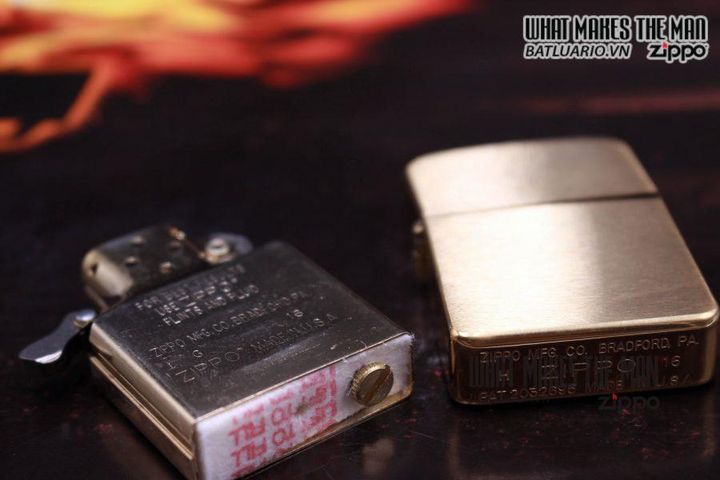 Bật lửa Zippo 1941B Brushed Brass - Tái bản cổ điển, quà tặng hoàn hảo cho tín đồ Zippo và sưu tầm.
