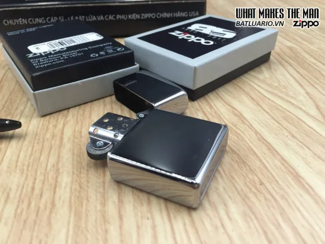 Zippo 29438 - Bật Lửa Kỷ Niệm 85 Năm Zippo - Quà Tặng Hoàn Hảo cho Người Yêu Thích Thương Hiệu