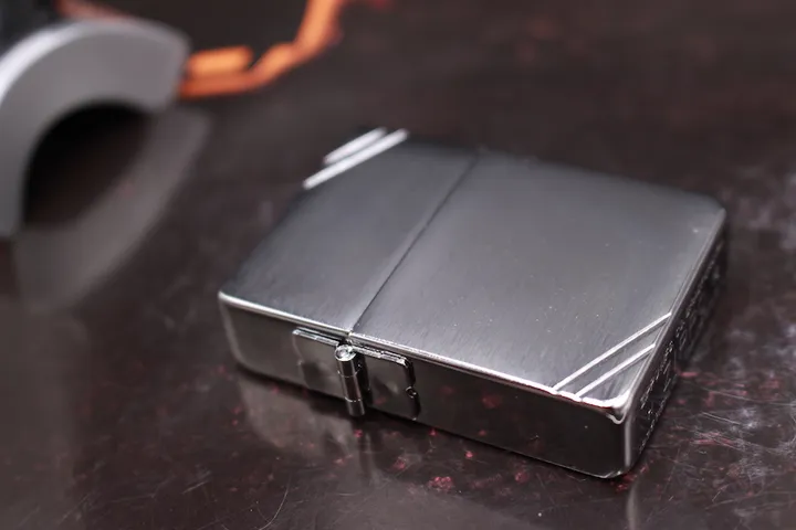 Bật Lửa Zippo 1935 - Bật Lửa Cổ Điển, Thiết Kế Elegance và Độc Đáo, Quà Tặng Cho Người Yêu Hàng Hiệu