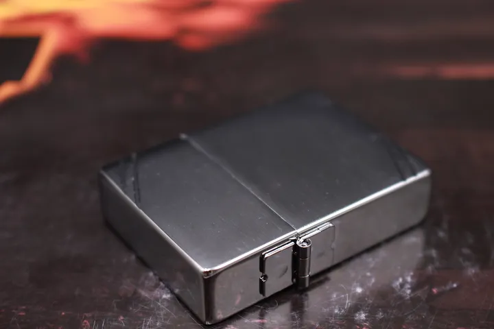 Bật Lửa Zippo 1935 - Bật Lửa Cổ Điển, Thiết Kế Elegance và Độc Đáo, Quà Tặng Cho Người Yêu Hàng Hiệu
