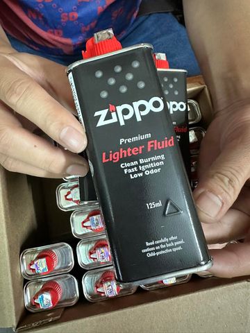 Combo phụ kiện Zippo chính hãng Mỹ - 1 chai xăng, 1 vỉ đá lửa, 1 vỉ bấc - An toàn, hiệu quả, kéo dài tuổi thọ sản phẩm