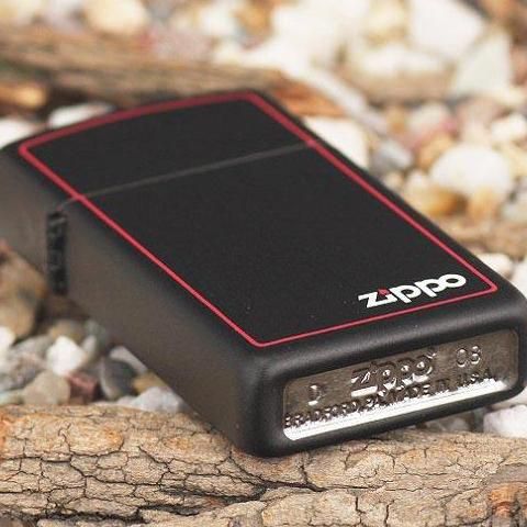 Zippo 1618ZB - Bật Lửa Slim Đen Mờ với Logo và Viền Zippo - Quà Tặng Độc Đáo cho Người Yêu Thích Zippo