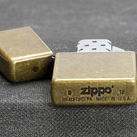 Bật Lửa Zippo 201FB - Màu Đồng Giả Cổ, Chống Gió, Độ An Toàn Cao, Bảo Hành Trọn Đời, Quà Tặng Thân Thiện Môi Trường