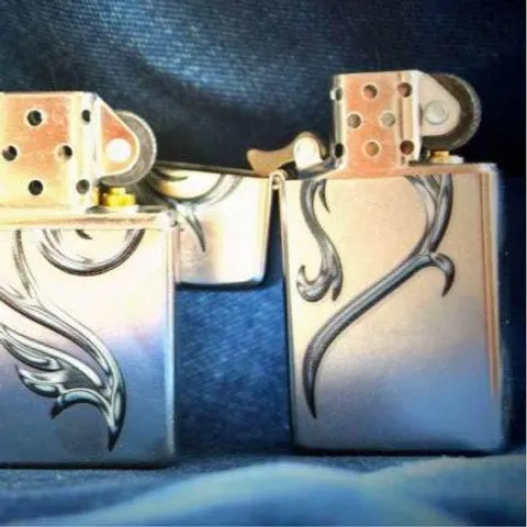 Bộ Bật Lửa Zippo Intertwining 28477 - Set 2 Chiếc Trái Tim Hoa Văn – Quà Tặng Ý Nghĩa Cho Các Cặp Đôi Sưu Tầm