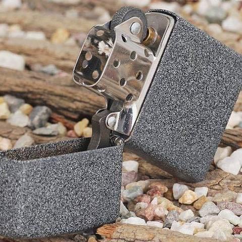 Bật Lửa Zippo 211 Iron Stone - Thiết Kế Độc Đáo, Chịu Gió Tốt, Đàu Kim Loại Bền Bỉ với Sơn Tĩnh Điện Sang Trọng, Hàng Nhập Khẩu Mỹ