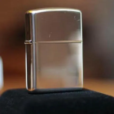 Bật lửa Zippo 26 - Bật Lửa Armor Bạc Nguyên Khối Đánh Bóng Cao - Quà Tặng Sang Trọng cho Người Yêu Bật Lửa