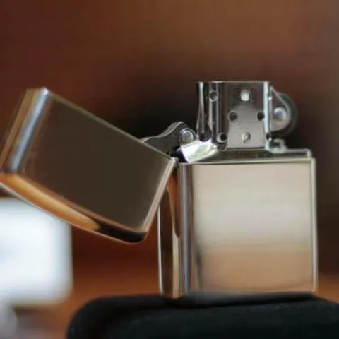Bật lửa Zippo 26 - Bật Lửa Armor Bạc Nguyên Khối Đánh Bóng Cao - Quà Tặng Sang Trọng cho Người Yêu Bật Lửa