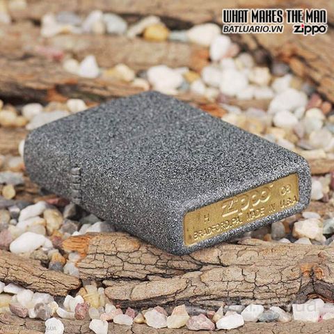 Bật Lửa Zippo Iron Stone 211 - Bật lửa đồng thau phủ sơn tĩnh điện màu xám, kháng gió, hàng nhập khẩu Mỹ, bảo hành trọn đời.