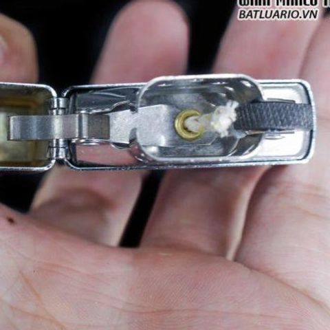 Bật Lửa Zippo 207 Chính Hãng Mỹ - Chrome Nhám Xước Bụi - Quà Tặng Độc Đáo Cho Người Yêu Thích Zippo
