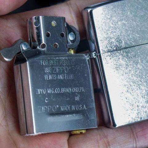 Bật Lửa Zippo 207 Chính Hãng Mỹ - Chrome Nhám Xước Bụi - Quà Tặng Độc Đáo Cho Người Yêu Thích Zippo